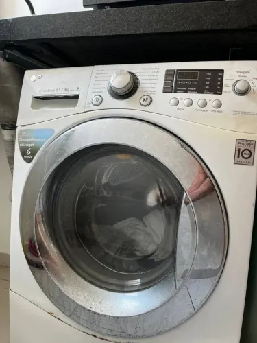 Máquina Lava e Seca LG 4kg - Prática e em Excelente Estado