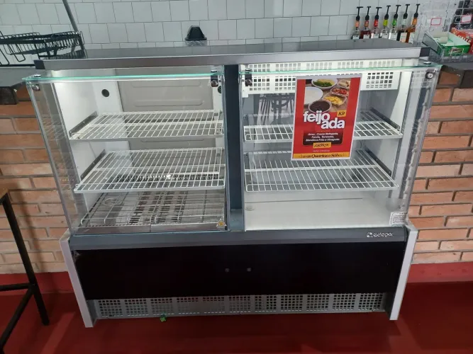 Vende-se vitrine expositora quente e frio