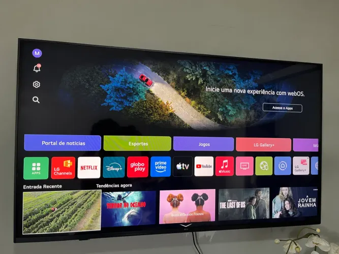 Smart TV 4K 50" UHD AI 4K UA85 webOS 25 e Controle Smart Magic - LG PRETO 