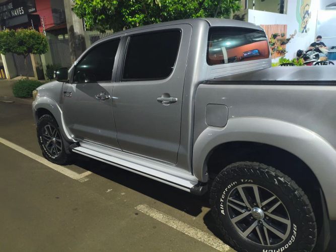 Imagem de Toyota Hilux CD SRV D4-d 4X4 3.0 TDI Diesel AUT 2014