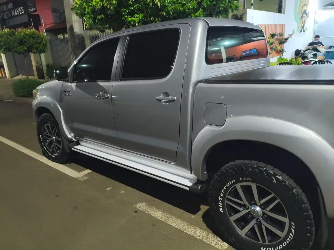 Toyota Hilux CD SRV D4-d 4X4 3.0 TDI Diesel AUT 2014