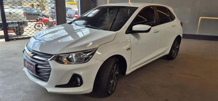 Chevrolet Onix HATCH LT 1.0 12V FLEX MEC. 4P 2024