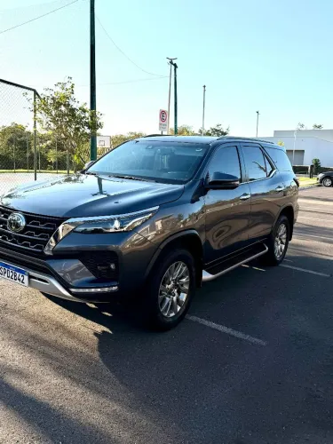 Toyota Hilux SW4 SRX 4X4 2.8 TDI 16V Dies. Aut. 2024