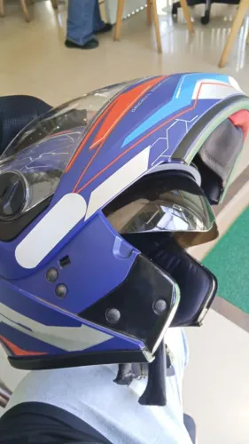Capacete barato