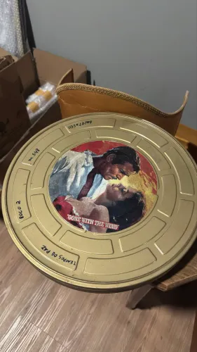 Lata de Rolo de Filme Vintage - Gone With The Wind (1939) - Item de Cinema