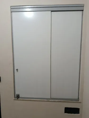 Janela com película