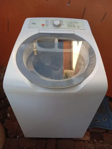 Vendo máquina de lavar faz tudo Brastemp 12kg funcionando perfeitamente 110v