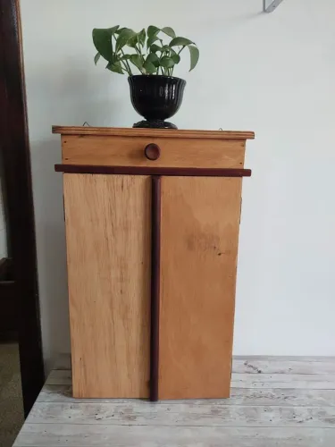 Mini oratório em compensado naval
