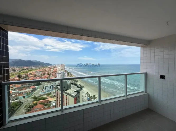 Apartamento com Vista Mar à venda em Mongaguá com 2 quartos e 1 vaga