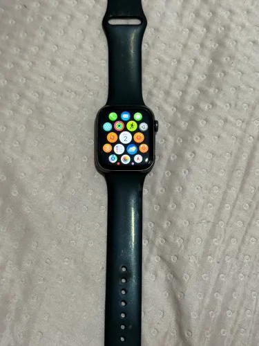 Apple Watch SE, 44mm, preto