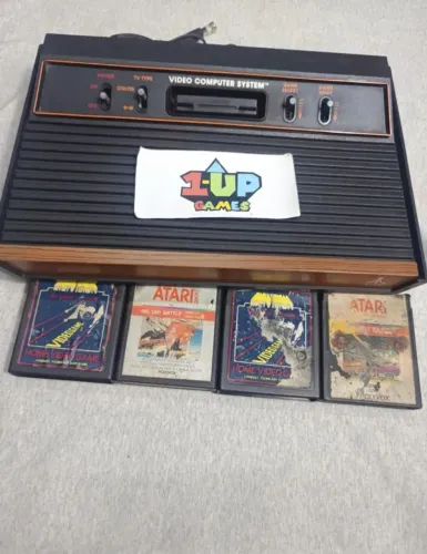 Videogame Antigo Atari Frente De Madeira. 4