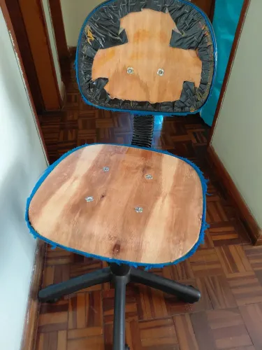 Cadeira secretária giratória