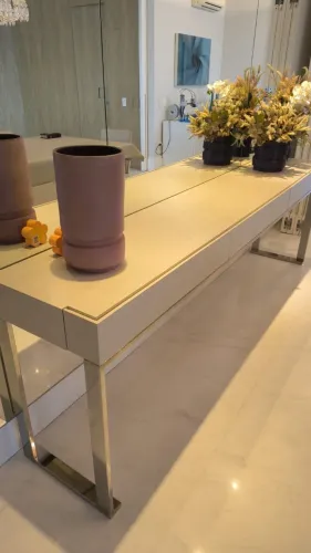 Buffet Aparador Erea Laca Bege 2,5m Base Inox Alto Padrão