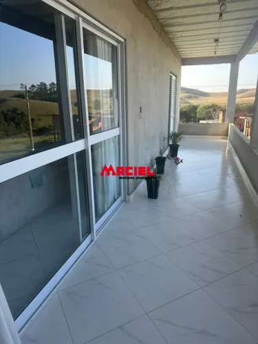 Casa em Condominio Fechado em Jacarei em otimo local