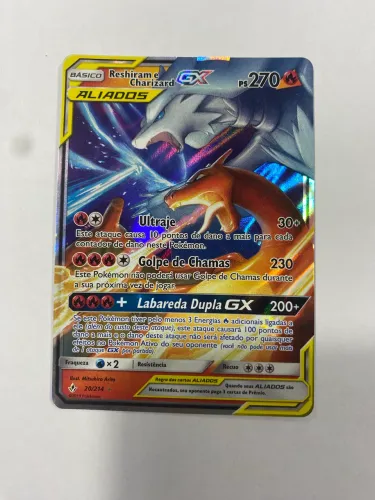 Carta Pokémon em excelente estado