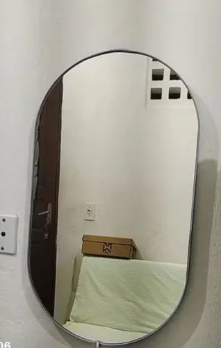 Espelho Oval Corpo Inteiro Com Moldura Couro 76x43