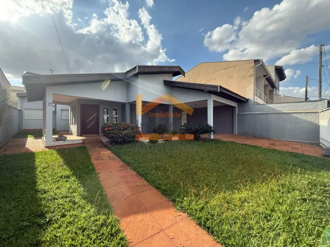 Casa para locação em Americana-SP, Parque Novo Mundo: 4 quartos, 1 suíte, 3 salas, 4 banhe