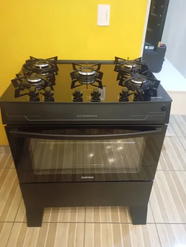 Fogão 5 Bocas Itatiaia Electra Glass - Vidro Preto com Forno