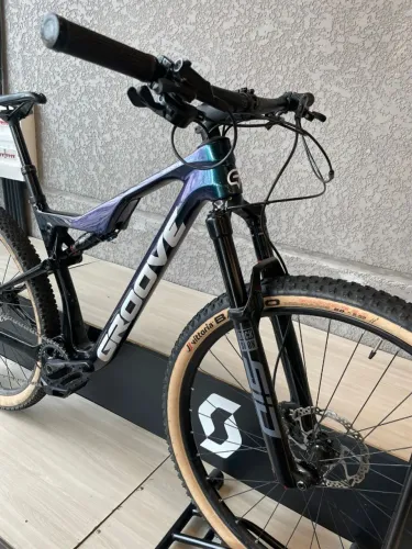 Bicicleta Groove Slap Carbon - Tam 17 