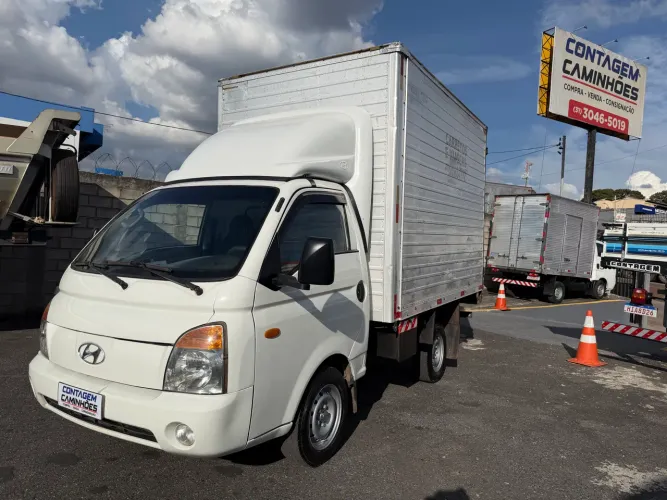 Hyundai HR 2008 baú excelente estado 