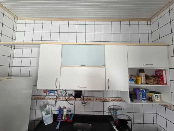 Armário planejado de cozinha 5 portas + 2 prateleiras