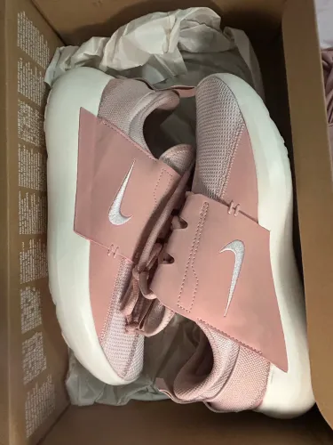 Tênis feminino Nike 37