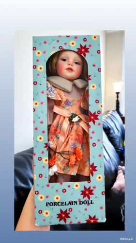 Boneca Antiga de Porcelana Lacrada Peça de Colecionador