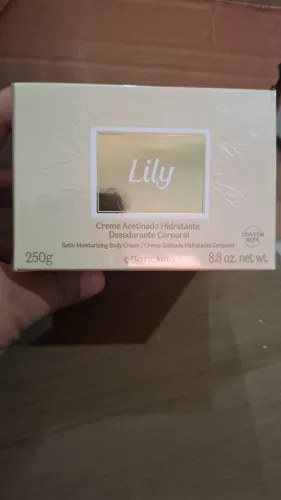 Creme Acetinado Hidratante - LILY - 250g