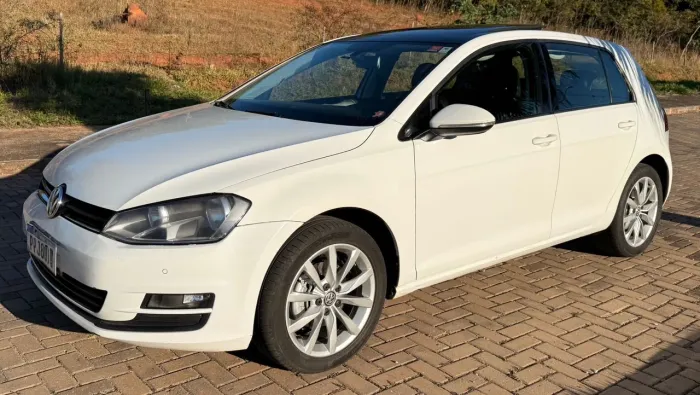 Volkswagen Golf Comfortline 1.4 TSI 140cv Aut. 2015