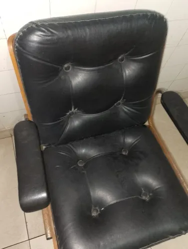 Uma cadeira de escritório
