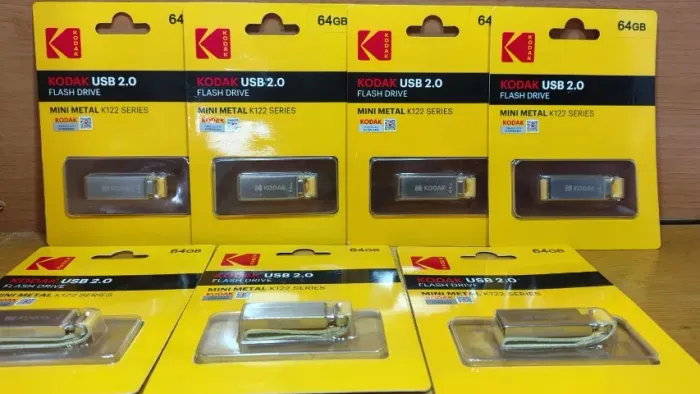 Pen drive Kodak K122 64gb Usb 2.0 Com Tampa Metal