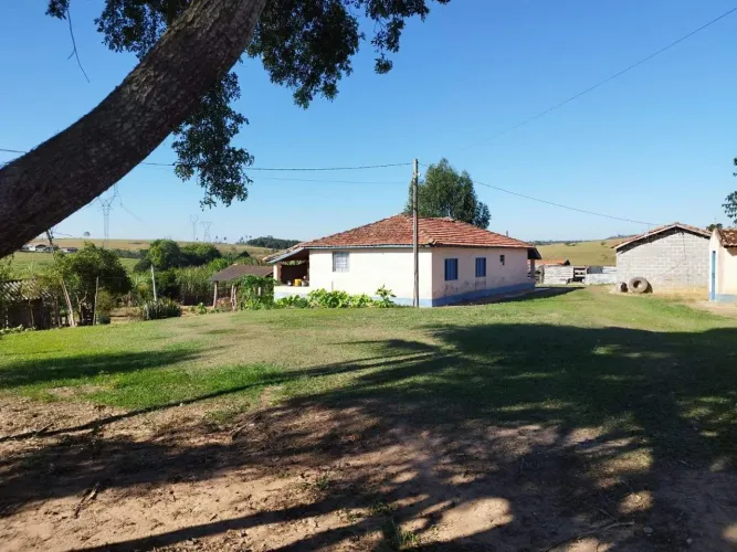 Área para Venda em Sarapuí, Bairro Florestal