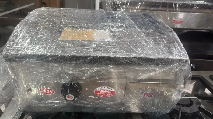 CHAPA DE LANCHE ELÉTRICA INDUSTRIAL NOVA 40x30