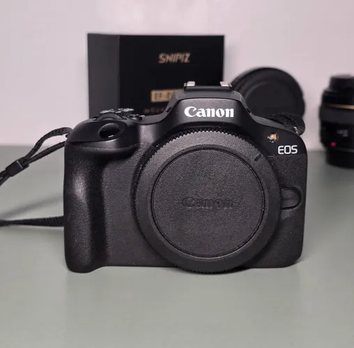 Mirrorless Canon R100 + Adaptador EF-EF-S/RF