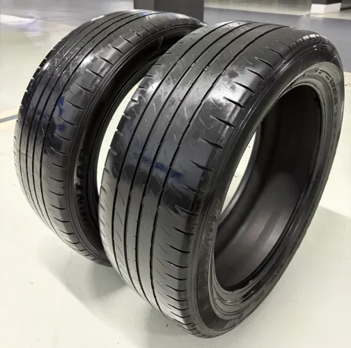 02 Pneus Dunlop 225/50R18