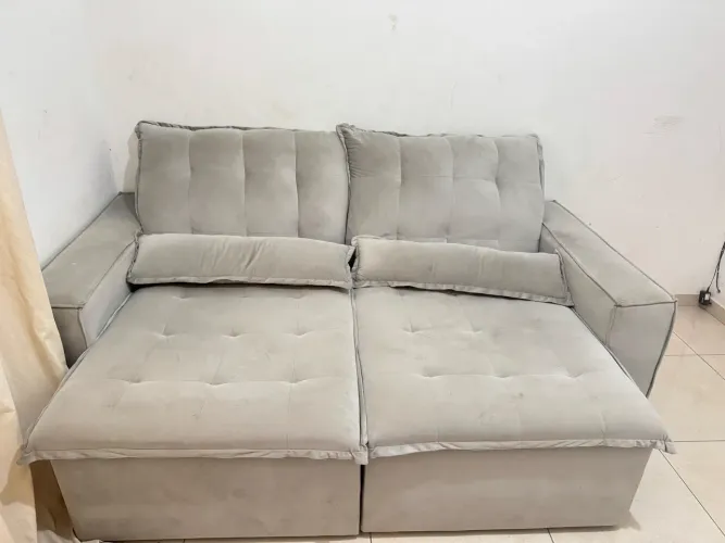 Sofá retrátil