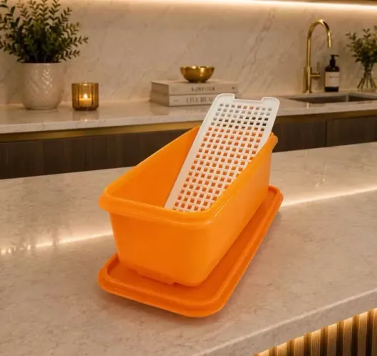 Super caixa Tupperware cor de laranja ótima para legumes e verduras