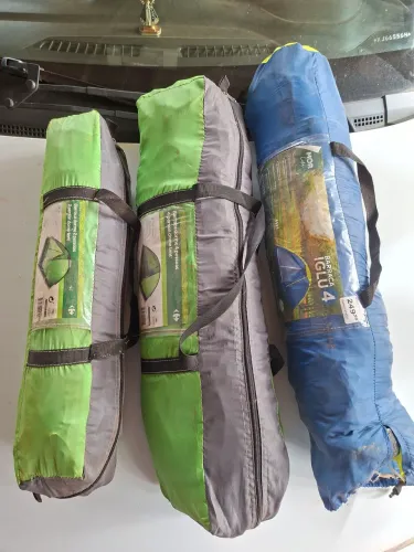 Vendo barracas para acampar + colchão inflável de casal 