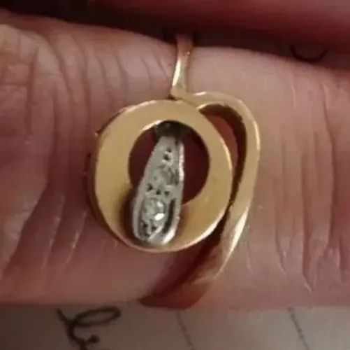 Ouro 18 com brilhantes