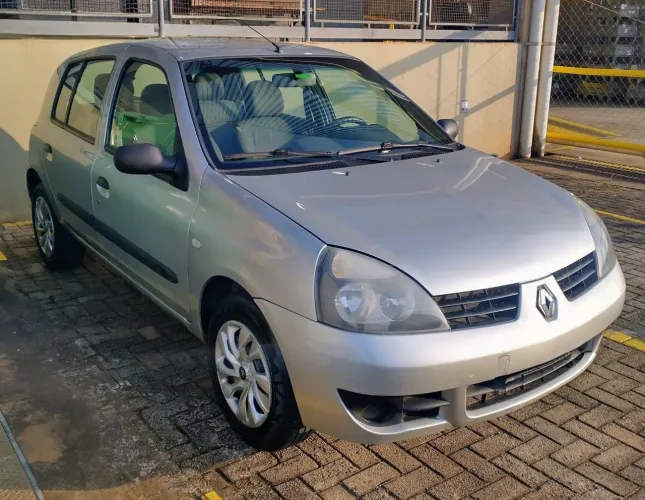 Renault Clio Campus Hi-flex 1.0 16V 5P 2010