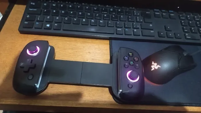 Gamepad Bluetooth BSP-D8 - Clip-on para celular