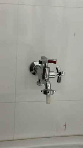 TORNEIRA UNIVERSAL