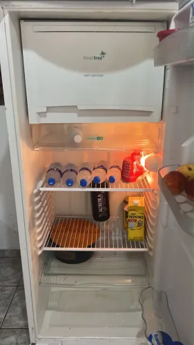 Vendo geladeira frost free