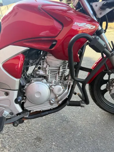 Fazer 250cc muito nova