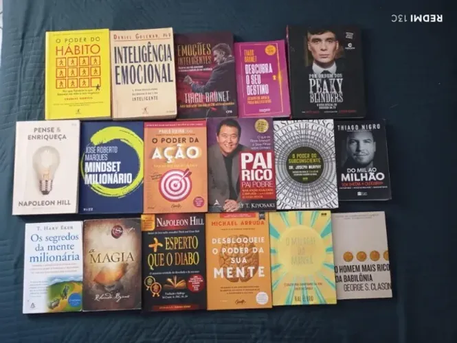 COLEÇÃO DE LIVROS