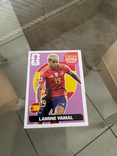 Lamine YAMAL EXTRA STICKER LEGEND ROXO