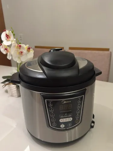 Panela de pressão elétrica