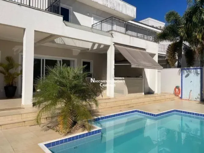 Casa de Alto Padrão com 4 Suítes, 360 m² à Venda por R$ 3.640.000