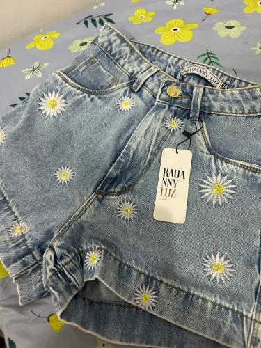 Short jeans novo