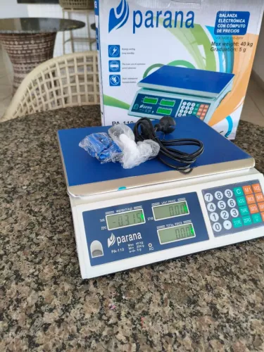 Balança digital 40 kg com bateria recarregável<br>- Visor duplo para fácil leitura